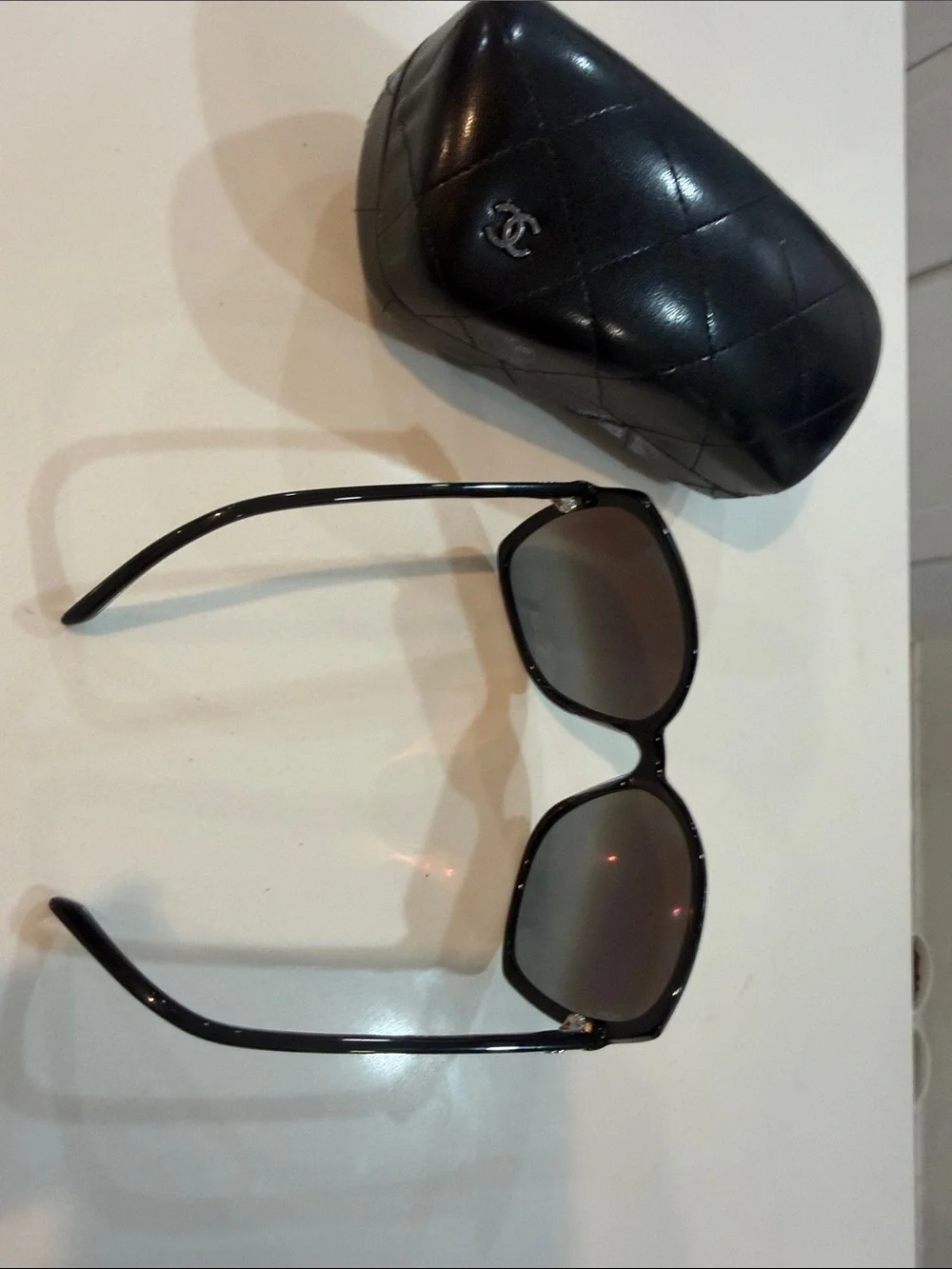 CHANEL Black Sunglasses with Dark Smoke Lenses vintage Y2K